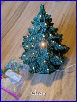 1978 Vtg Nowell's Mold 17 Lighted Ceramic Christmas Tree with Snow Holly Base 1978 Vtg Nowell's Mold 17 Lighted Ceramic Christmas Tree with Snow Holly Base