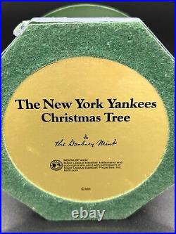 2002 NY Yankees Lighted Christmas Tree Danbury Mint Collection