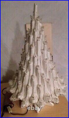 ATLANTIC MOLD 20 Ceramic Lighted Perl White Lava Christmas Tree & Star Base