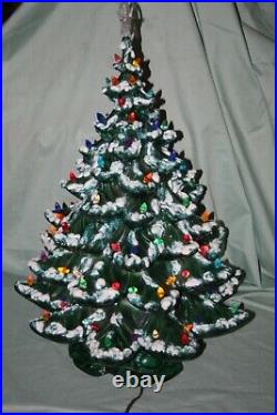 Beautiful Vintage 26 Lighted -Flocked Ceramic Christmas Tree Atlantic Mold