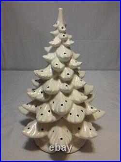 CERAMIC CHRISTMAS TREE 18 Tall Handmade Lighted White Vtg (No Light Pegs) Works