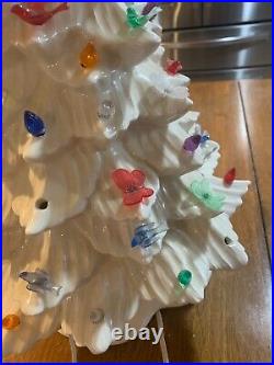 Ceramic White Christmas Tree 16 Light Up Doc Holliday Vntg Bird/Butterfly Light