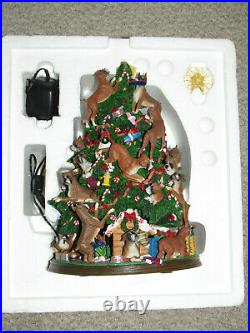 Danbury Mint 13 Lighted Boxer Christmas Tree Complete Bone Star