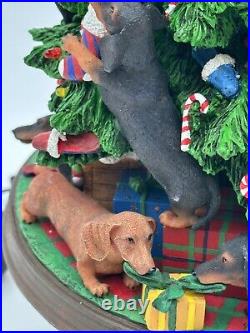 Danbury Mint Dachshund Dog 12 Lighted Christmas Tree with Star