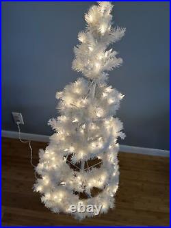 Department 56 Lighted White Iridescent Tinsel Tree In A Box withStand 50 Tall