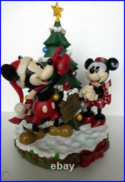 Disney Parks 2020 Christmas Mickey and Minnie Mouse Light Up Tree Farm Figure