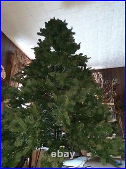 Full Christmas Fake Tree 9ft Tall 4.5ft Wide huge lighted