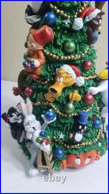 Looney Tunes Musical Lighted Christmas Tree WithBox