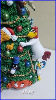 Looney Tunes Musical Lighted Christmas Tree WithBox