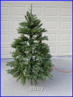 National Tree Company Dunhill Fir 4.5 Foot Christmas Tree with Lights (Open Box)
