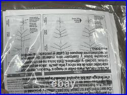 National Tree Company Pre-Lit Tree, Dunhill Fir, Dual Color LED Lights, 7 Feet