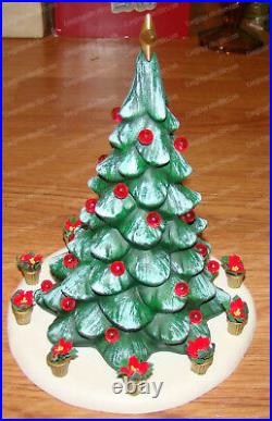 O'Christmas Tree Heritage Village (Dept. 56 by Enesco 4059143) Lighted Porcelain