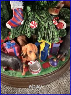 RARE! The Danbury Mint Lighted Dachshund Christmas Tree Figurine WORKS RARE! The Danbury Mint Lighted Dachshund Christmas Tree Figurine WORKS