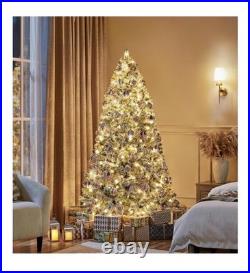 Snow Flocked Pre-lit Christmas Tree with 250 Warm White Lights, 820 Lush Branch