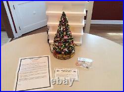 The Danbury Mint 2001 Green Bay Packers Lighted Christmas Tree