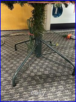 Treetopia Portland Pine 6.5 ft Tree with LED Clear & Multicolor Lights NEWithOpen Treetopia Portland Pine 6.5 ft Tree with LED Clear & Multicolor Lights NEWithOpen
