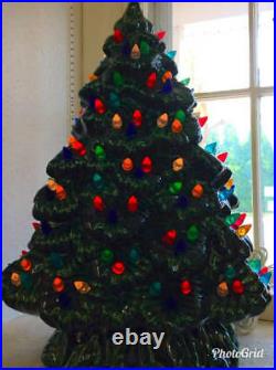VINTAGE Style Ceramic Christmas Tree Large Sierra with lights base and bulb