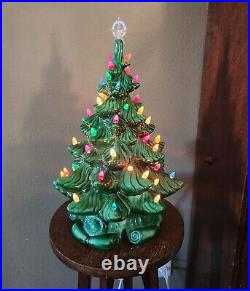 VTG 1970s Atlantic Green Ceramic Christmas Tree Light Up Music Box 18 HP Mold