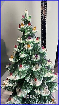 VTG Atlantic Mold 22 Ceramic Lighted Flocked Christmas Tree Musical Pls Read VTG Atlantic Mold 22 Ceramic Lighted Flocked Christmas Tree Musical Pls Read
