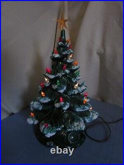 VTG Atlantic Mold Ceramic Lighted Christmas Tree with Base 18 (1978)