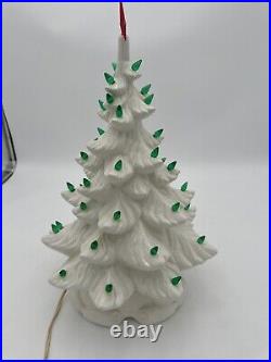 VTG White withGreen Bulb Atlantic Mold Ceramic Lighted Christmas Tree withBase 18