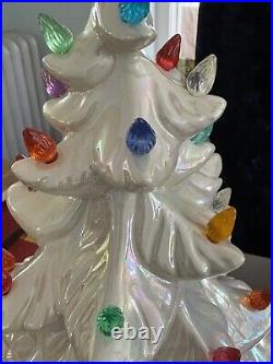 Vintage 1967 Atlantic Mold Ceramic 18.5 White Pearl Christmas Tree LIGHTS UP