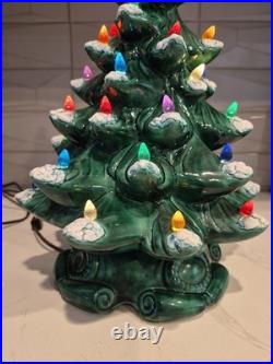 Vintage 1977 Atlantic Mold Ceramic 17 in. Lighted, Christmas Tree 12 Wide