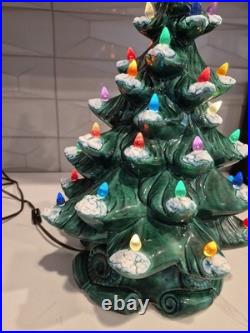 Vintage 1977 Atlantic Mold Ceramic 17 in. Lighted, Christmas Tree 12 Wide