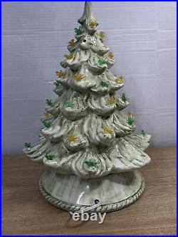 Vintage 1978 Alberta's Mold 16 Lighted Ceramic Christmas Tree Birds /Nativity