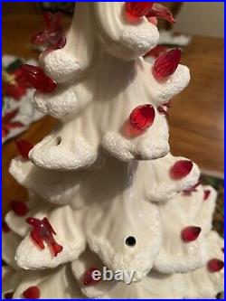 Vintage Atlantic Mold 15 White Ceramic Christmas Tree Red Doves & Lights Only