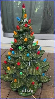 Vintage Atlantic Mold 1975 20x14 Ceramic Lighted Christmas Tree WithMusicRead