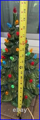 Vintage Atlantic Mold 1975 20x14 Ceramic Lighted Christmas Tree WithMusicRead