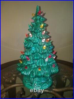 Vintage Ceramic Christmas Tree Holland Mold 1970 EUC Lights Up