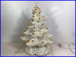 Vintage Ceramic Mold Christmas TreeMUSICAL &LIGHTED16WHITE IRIDESCENTBEAUTY