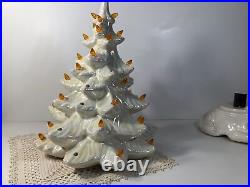 Vintage Ceramic Mold Christmas TreeMUSICAL &LIGHTED16WHITE IRIDESCENTBEAUTY