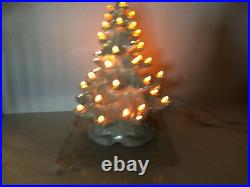 Vintage Ceramic Mold Christmas TreeMUSICAL &LIGHTED16WHITE IRIDESCENTBEAUTY