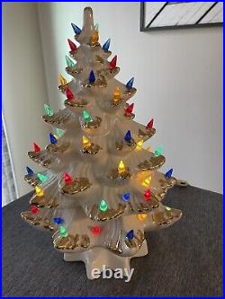 Vintage Lighted Ceramic Christmas Tree White Gold Musical 17 Vintage Lighted Ceramic Christmas Tree White Gold Musical 17