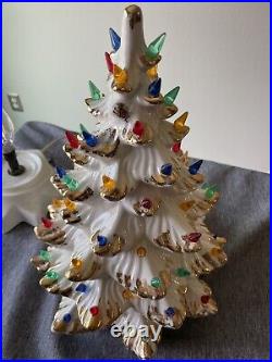 Vintage Lighted Ceramic Christmas Tree White Gold Musical 17 Vintage Lighted Ceramic Christmas Tree White Gold Musical 17