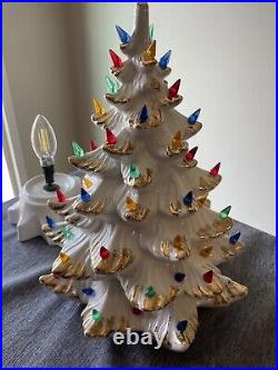 Vintage Lighted Ceramic Christmas Tree White Gold Musical 17 Vintage Lighted Ceramic Christmas Tree White Gold Musical 17