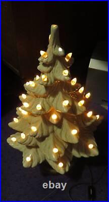 Vintage Lighted Ceramic Christmas Tree White Gold Musical 17 Vintage Lighted Ceramic Christmas Tree White Gold Musical 17