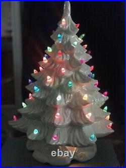 Vintage Mid Century Atlantic Mold Ceramic Lighted Christmas Tree A64B 19